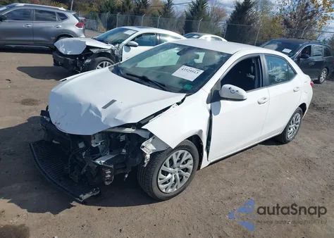 2018 Toyota Corolla Le z USA, uszkodzony, nr VIN 2T1BURHE5JC014565